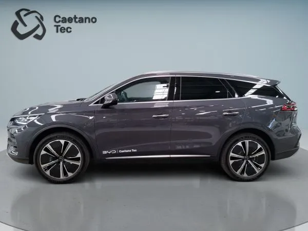 BYD TANG Flagship