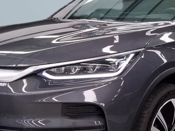 BYD TANG Flagship