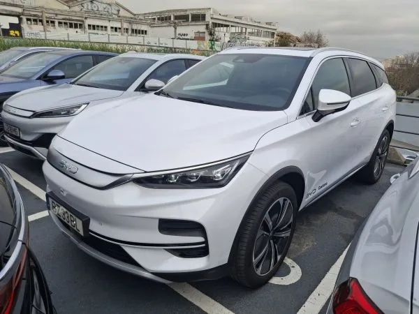 BYD TANG Flagship