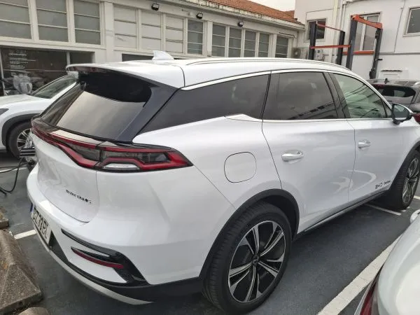 BYD TANG Flagship